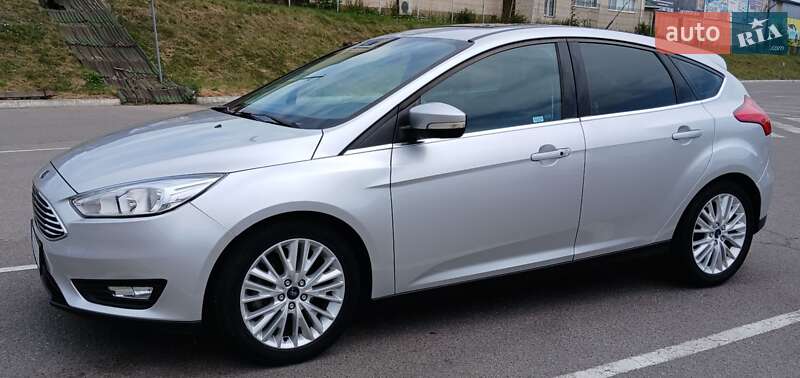 Хэтчбек Ford Focus 2017 в 
