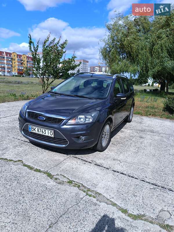 Универсал Ford Focus 2010 в Нетешине фото 8 Универсал Ford Focus 2010 в Нетешине