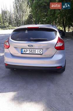 Хэтчбек Ford Focus 2013 в 
