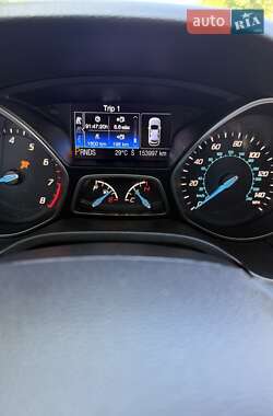 Хэтчбек Ford Focus 2013 в 