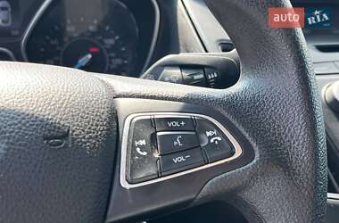 Седан Ford Focus 2015 в 