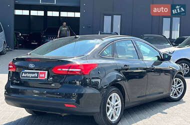 Седан Ford Focus 2015 в 