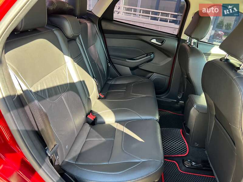 Седан Ford Focus 2015 в Киеве