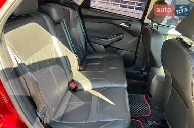 Седан Ford Focus 2015 в 