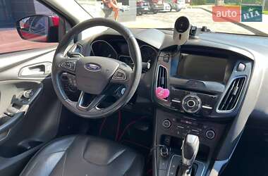 Седан Ford Focus 2015 в 