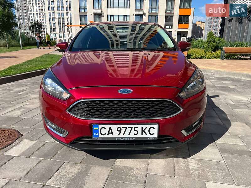 Седан Ford Focus 2015 в Киеве