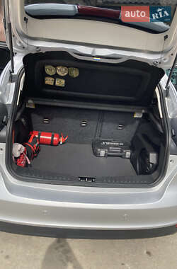 Хэтчбек Ford Focus 2015 в 