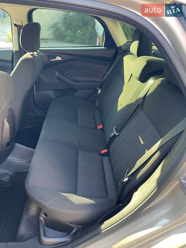 Седан Ford Focus 2017 в Львове фото 31 Седан Ford Focus 2017 в Львове