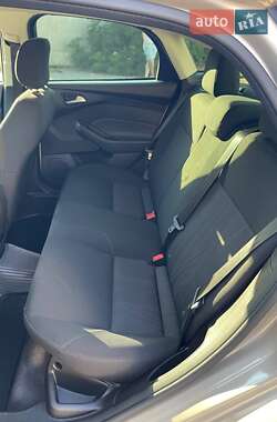 Седан Ford Focus 2017 в 