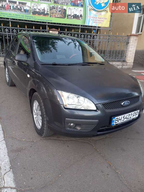 Седан Ford Focus 2006 в  фото Седан Ford Focus 2006 в