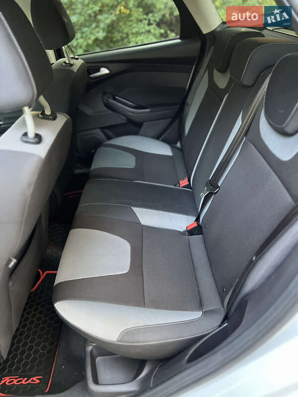 Універсал Ford Focus 2013 в Коротичу