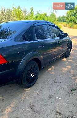 Седан Ford Focus 2007 в Новой Водолаге