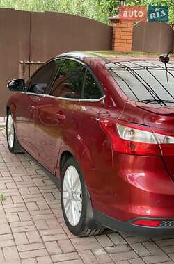 Седан Ford Focus 2013 в 