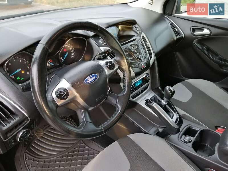 Хэтчбек Ford Focus 2013 в Ровно