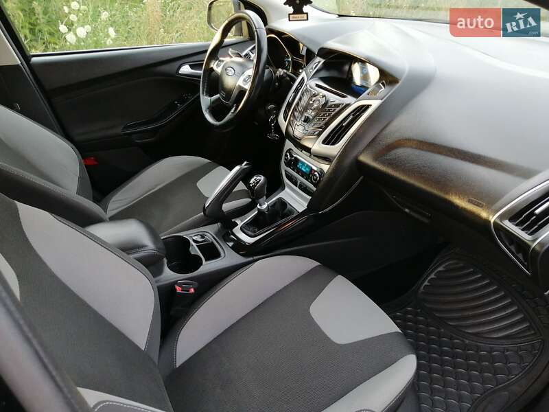 Хэтчбек Ford Focus 2013 в Ровно