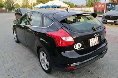Хетчбек Ford Focus 2013 в 