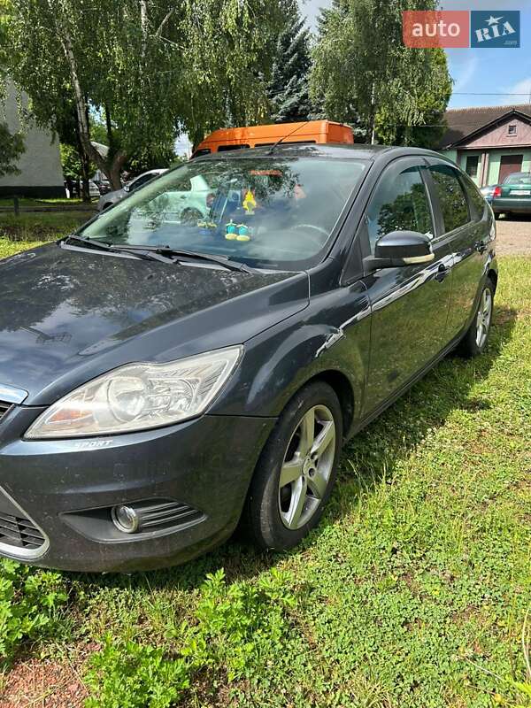 Хэтчбек Ford Focus 2008 в Нововолынске