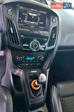 Хэтчбек Ford Focus 2014 в 