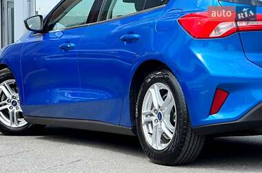 Хэтчбек Ford Focus 2020 в 