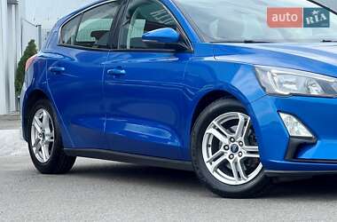Хэтчбек Ford Focus 2019 в 