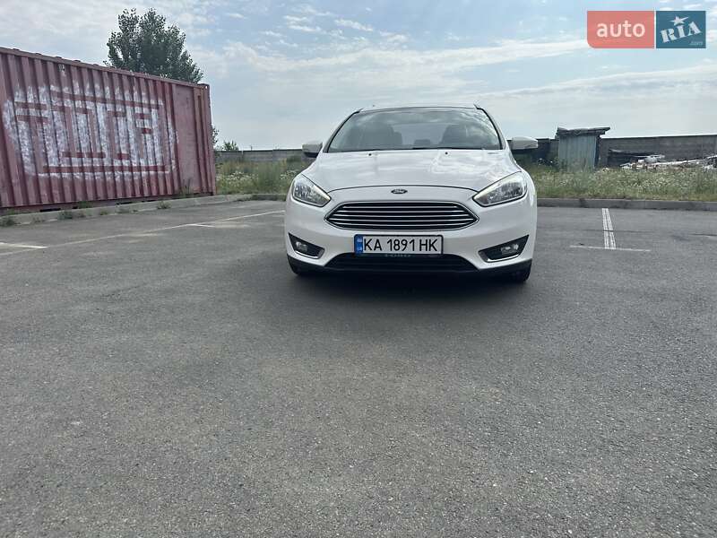 Седан Ford Focus 2016 в Києві