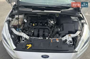 Седан Ford Focus 2016 в 