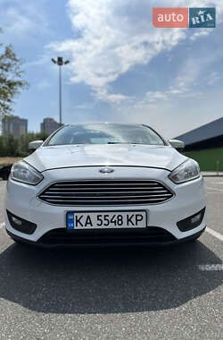 Седан Ford Focus 2016 в 