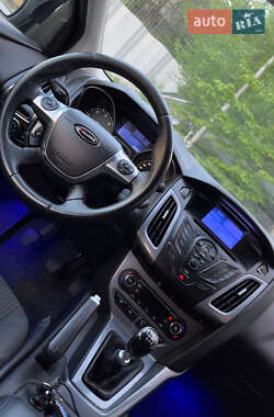 Универсал Ford Focus 2013 в 