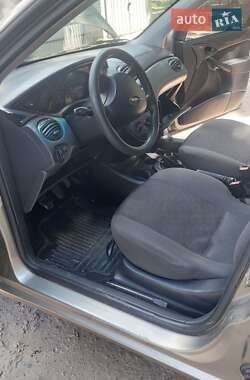 Седан Ford Focus 2003 в Харькове