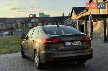 Седан Ford Focus 2016 в 