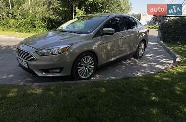 Седан Ford Focus 2015 в 