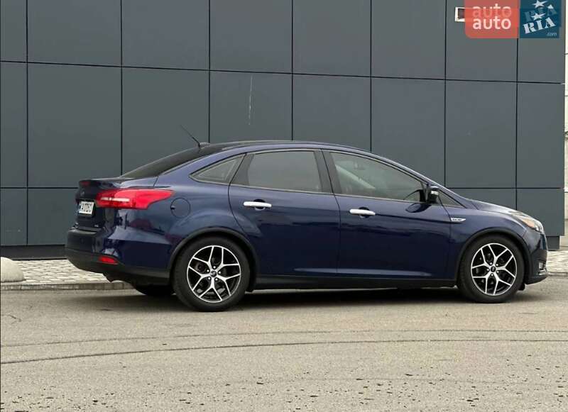 Седан Ford Focus 2017 в Киеве