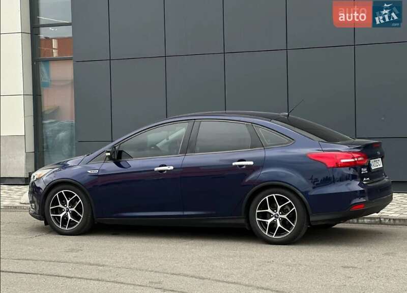 Седан Ford Focus 2017 в Киеве