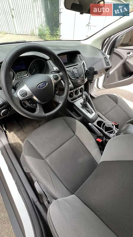 Хэтчбек Ford Focus 2013 в Киеве