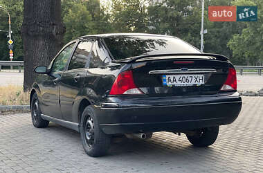 Седан Ford Focus 1998 в 