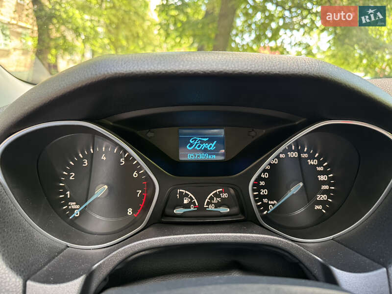 Хэтчбек Ford Focus 2017 в Киеве