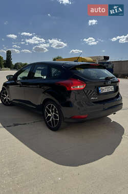 Хэтчбек Ford Focus 2017 в 