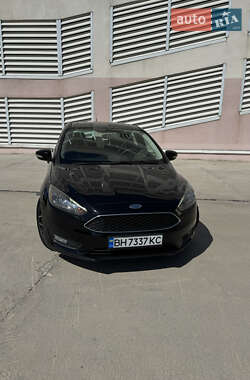 Хэтчбек Ford Focus 2017 в 
