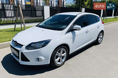 Хэтчбек Ford Focus 2013 в 