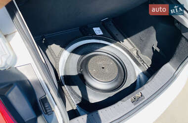 Хэтчбек Ford Focus 2013 в 