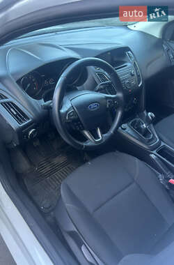 Хетчбек Ford Focus 2018 в 