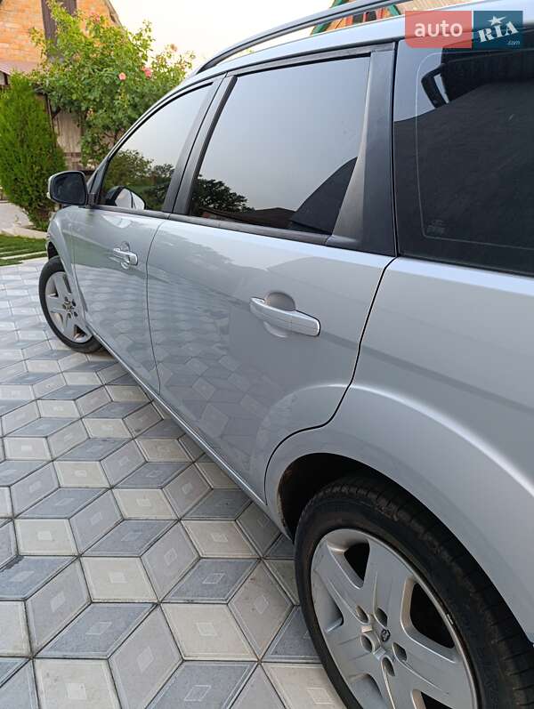 Універсал Ford Focus 2008 в Тиврову