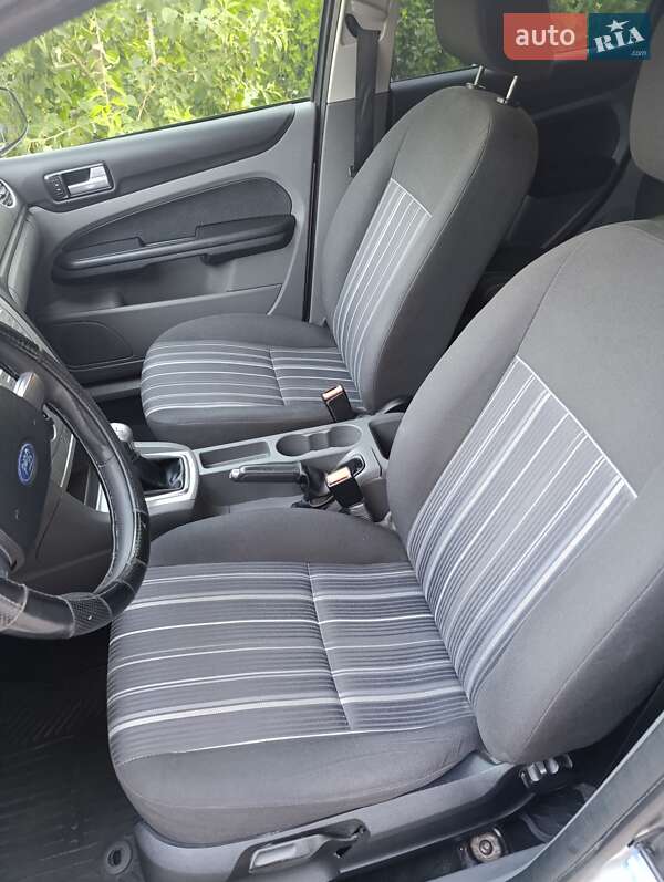 Універсал Ford Focus 2008 в Тиврову