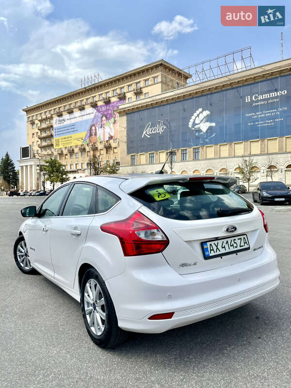Хэтчбек Ford Focus 2012 в Харькове