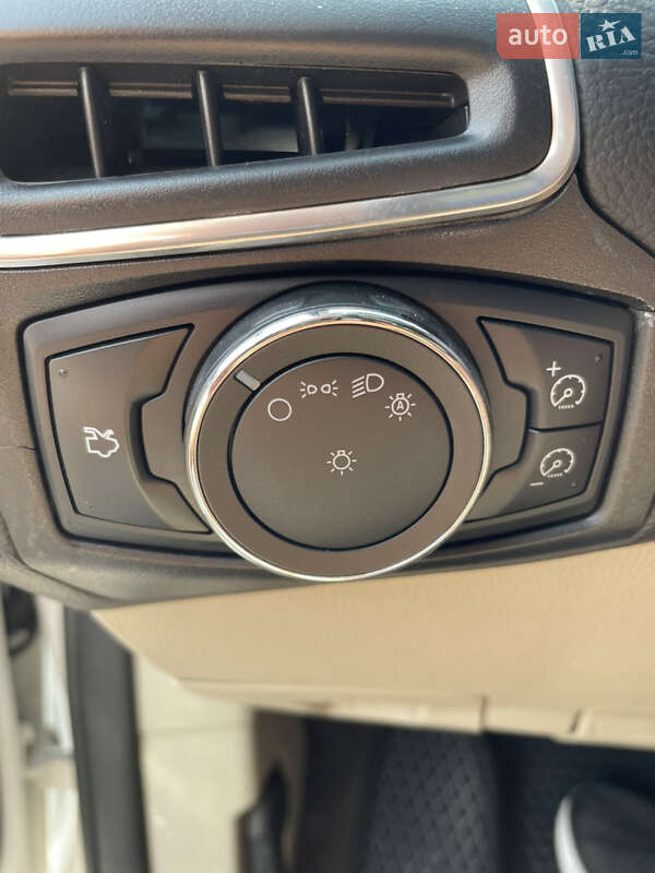 Хэтчбек Ford Focus 2012 в Харькове