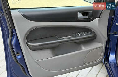 Универсал Ford Focus 2009 в 