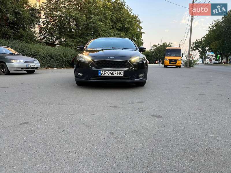 Хэтчбек Ford Focus 2015 в Полтаве