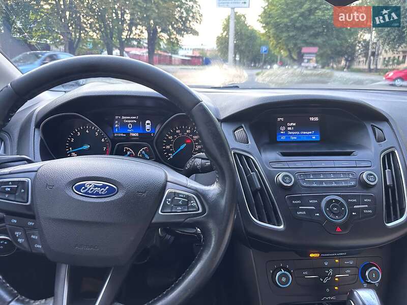 Хэтчбек Ford Focus 2015 в Полтаве