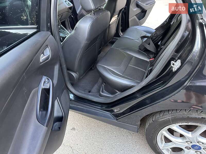 Хэтчбек Ford Focus 2015 в Полтаве