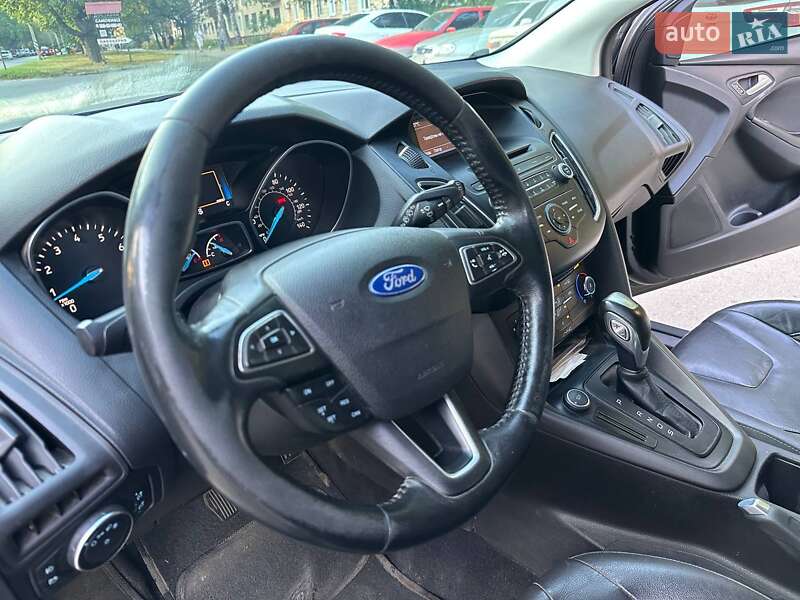 Хэтчбек Ford Focus 2015 в Полтаве
